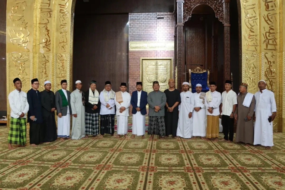 Sholat Ied di Masjid Agung Al-Ikhlas, Mudyat Noor&hellip;