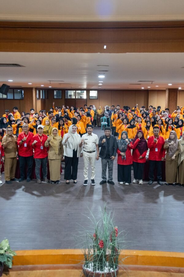 300 Mahasiswa Uniba Turun ke Desa, Wabup PPU&hellip;
