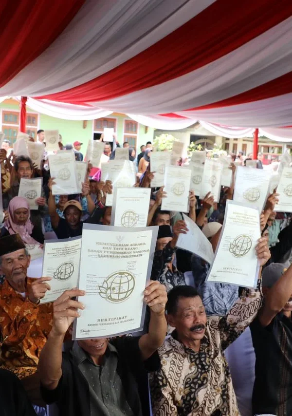 Melalui PTSL, Kementerian ATR/BPN Terbitkan 1,2 Juta Sertipikat&hellip;