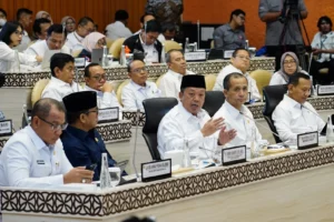 Bahas Penyelesaian Permasalahan Tanah dalam Kawasan&hellip;