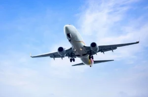 DPR Desak Penurunan Harga Tiket Pesawat Diumumkan sebelum Ramadan