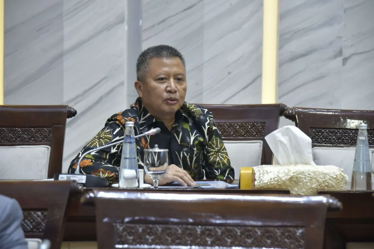 DPR Minta Masyarakat Tak  Panik soal Kebijakan Tarif&hellip;