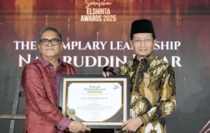 Menteri Agama Raih Penghargaan Elshinta Award