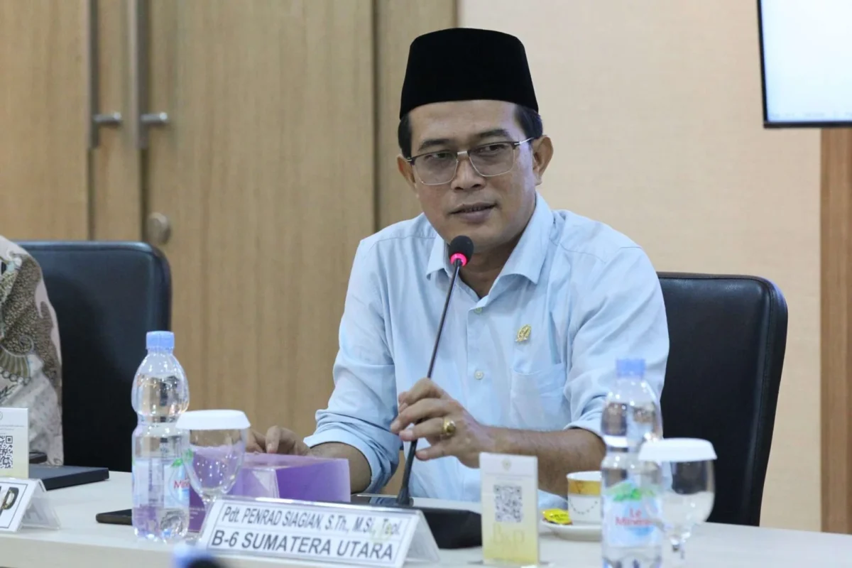 Banyak Kasus Keracunan, Pdt. Penrad Kritik Program MBG