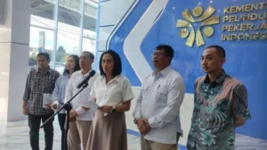 Wamen P2MI Terima Aspirasi Pekerja Migran Eks Inggris soal Peluang Seasonal Workers di Inggris