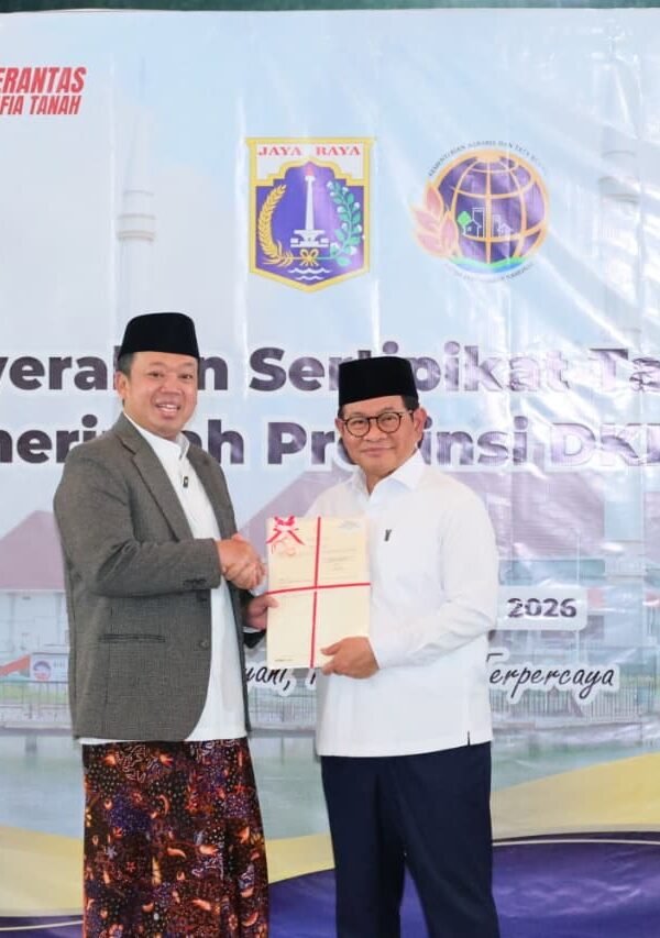 Serahkan 3.922 Sertipikat Aset Pemprov DKI Jakarta, Menteri&hellip;