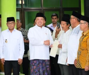 Serahkan 13 Sertipikat di Banten, Menteri&hellip;