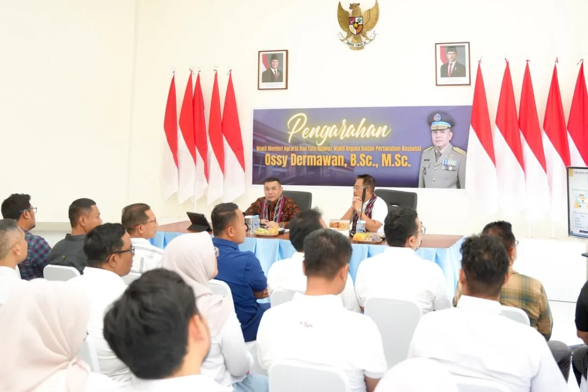 Pertanahan Diperkuat Tegas oleh Wamen ATR di Mempawah