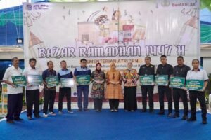Kementerian ATR/BPN Berikan Santunan untuk Pegawai&hellip;