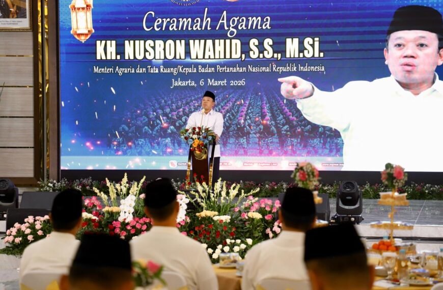 Menteri Nusron Sampaikan Ceramah Agama di Korps Marinir&hellip;