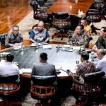 Presiden Prabowo Subianto memimpin rapat strategis di Hambalang membahas pembangunan kampus STEM dan kesiapan mudik Lebaran.