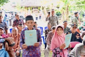 Akhir Perjuangan Panjang, Sertipikat Tanah Mbah&hellip;