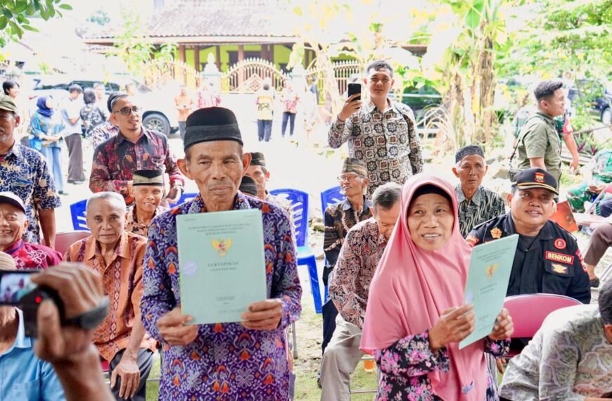 Akhir Perjuangan Panjang, Sertipikat Tanah Mbah Tupon Kembali&hellip;