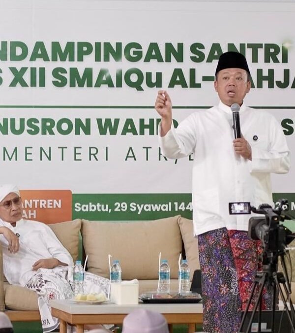 Berikan Motivasi, Menteri Nusron Ingin Santri Dikader sebagai&hellip;