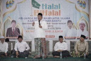 Hadiri Halalbihalal dan Penyerahan Sertipikat Tanah&hellip;
