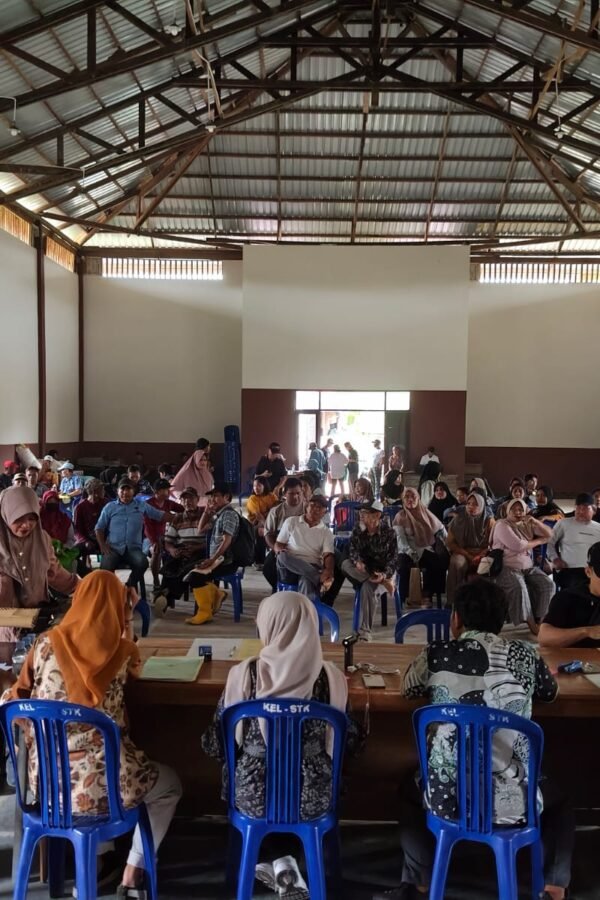Sertipikat PTSL Kelurahan Sotek Diserahkan, Warga Nikmati Kepastian&hellip;