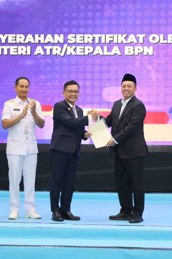 Serahkan Sertipikat Hak Pakai untuk Lemhannas RI, Menteri&hellip;