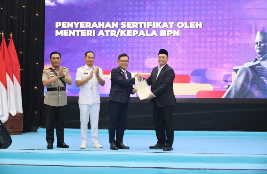 Serahkan Sertipikat Hak Pakai untuk Lemhannas RI, Menteri&hellip;