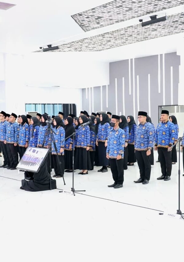 Ambil Sumpah/Janji 1.322 PNS Baru, Wamen Ossy: Awal&hellip;