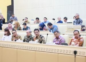 RDP dengan Komisi II DPR RI,…