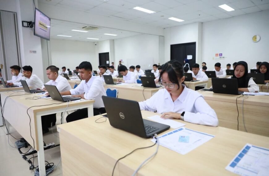 Semangat Mengabdi Warnai Suasana Seleksi Penerimaan Taruna Baru…