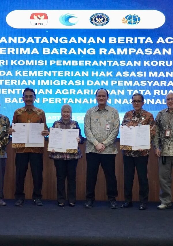 Terima Barang Rampasan Negara dari KPK, Sekjen ATR/BPN:…