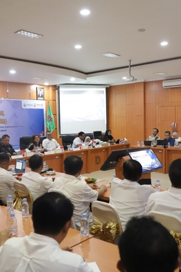 KANTOR PERTANAHAN KAB. PPU IKUTI MONEV DAN PEMBINAAN…