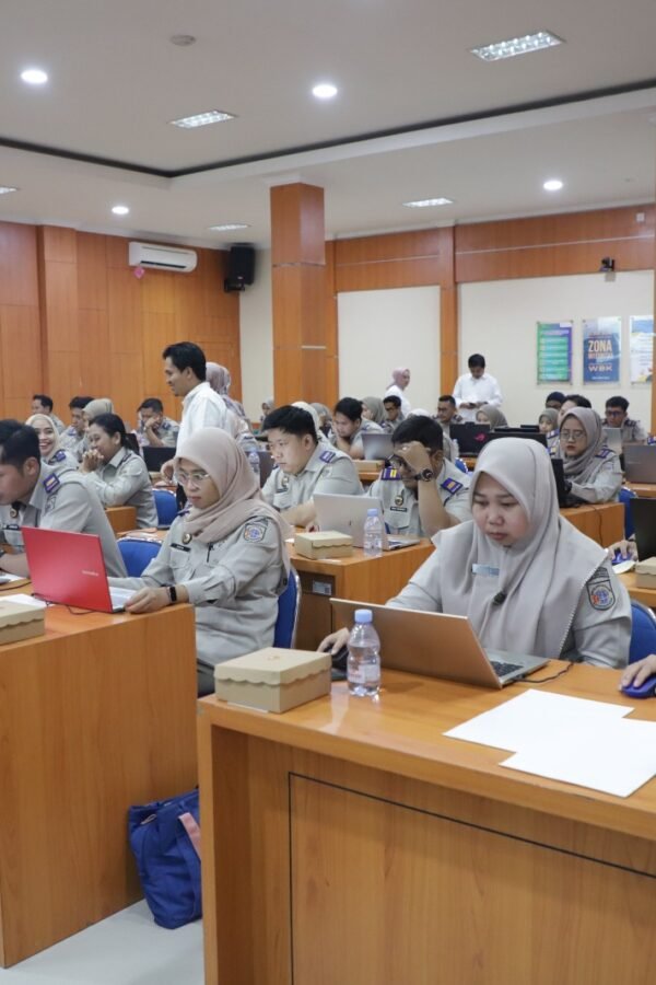 WUJUDKAN SDM PROFESIONAL, SEMBILAN PEGAWAI KANTAH PPU IKUTIUJIAN…